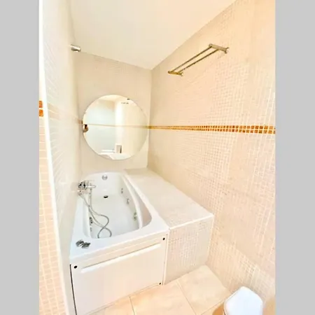 Wave & Chill -the House-