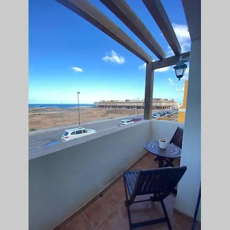 Wave & Chill -the House- El Cotillo (Fuerteventura)